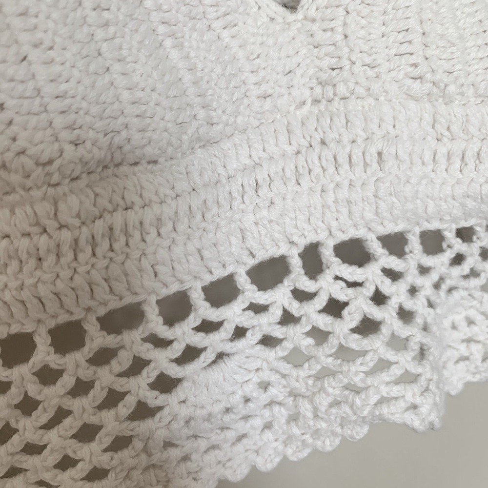 🎀2/$10 crop tops - American Eagle Crochet CropTop - Picture 3 of 4